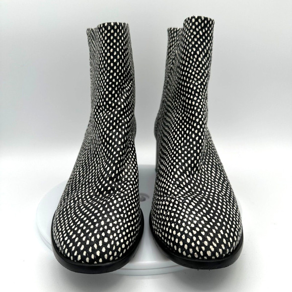 Rag & Bone Fleur Ankle Boots Embossed Leather Womens 37.5 Black White Polka Dots - Picture 3 of 12